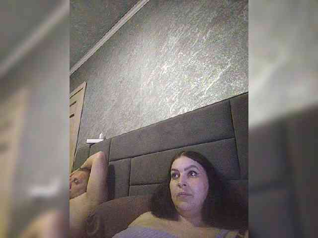 Cleopatra1990 webcam