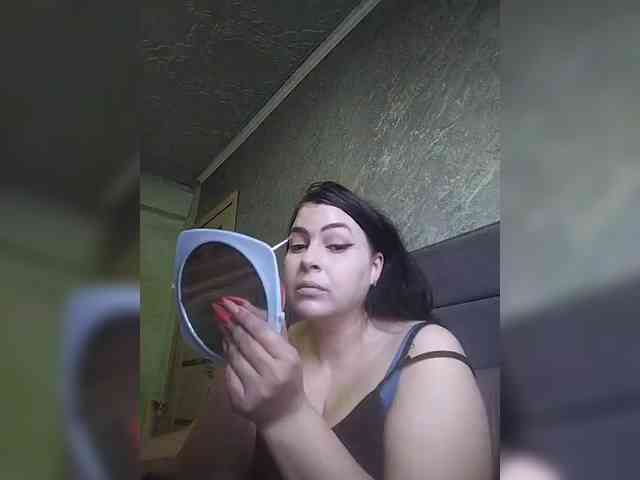 Cleopatra1990 webcam