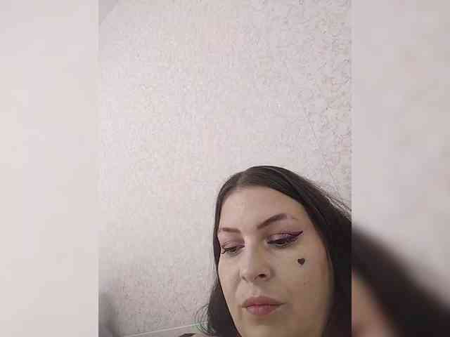 Cleopatra1990 webcam