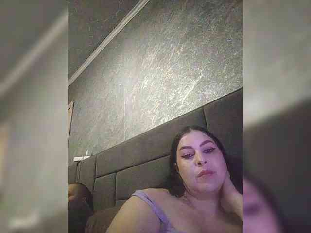 Cleopatra1990 webcam