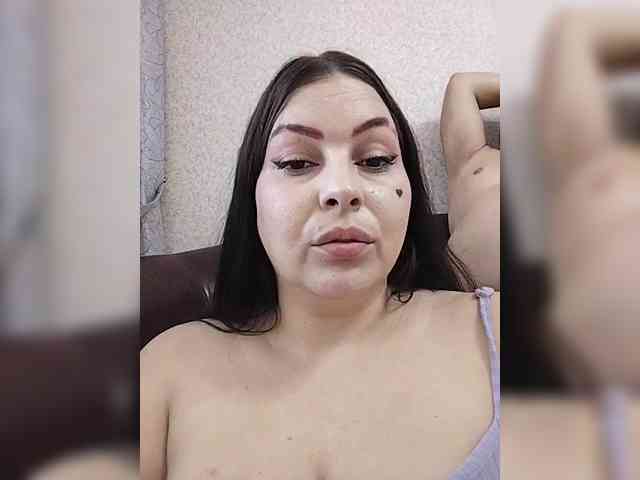 Cleopatra1990 webcam