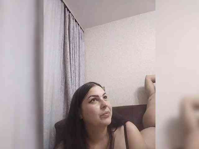 Cleopatra1990 webcam