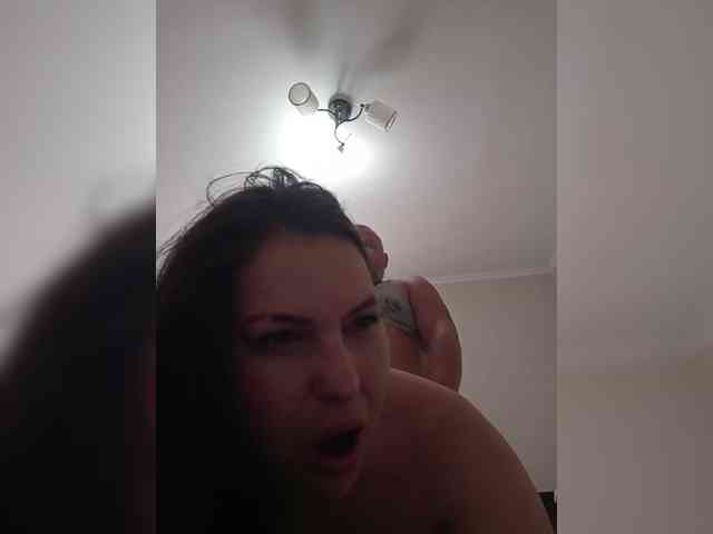 kissmabont Sex Cam Show