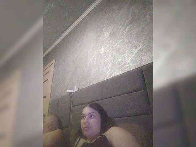 Cleopatra1990 webcam