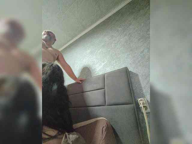 Cleopatra1990 webcam