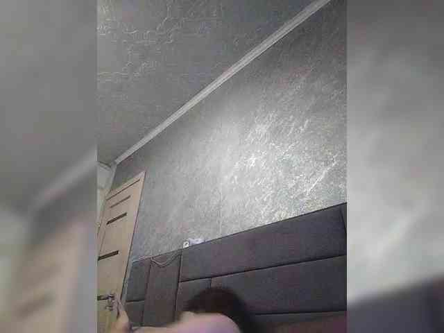 Cleopatra1990 webcam