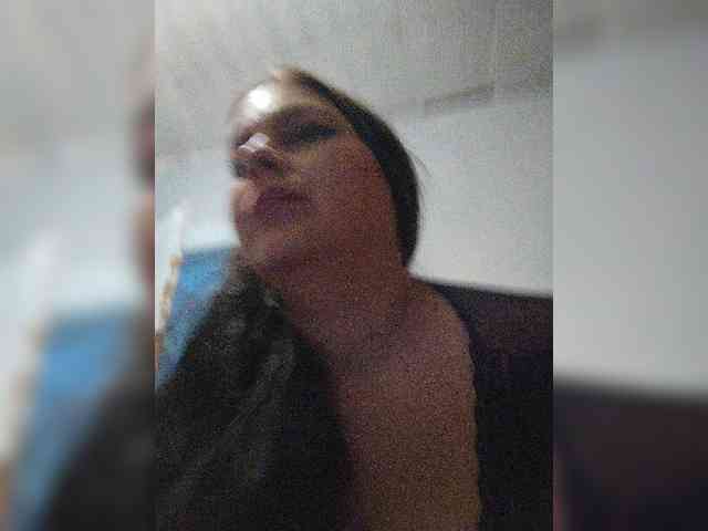 Cleopatra1990 webcam