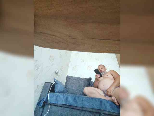 Cleopatra1990 webcam