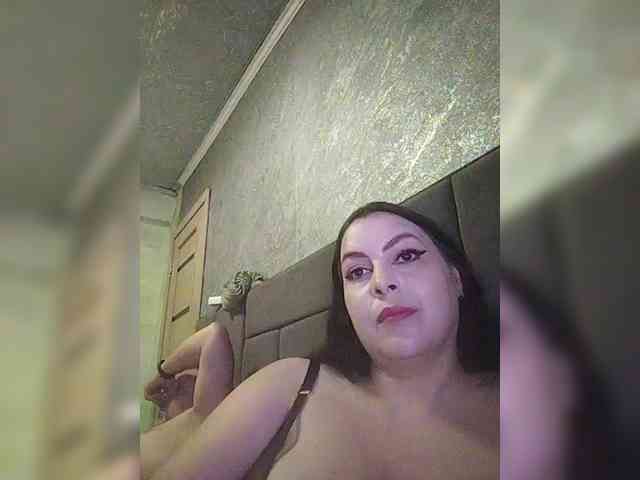 Cleopatra1990 webcam