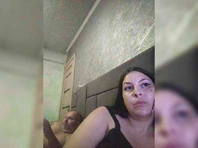 Cleopatra1990 webcam
