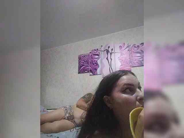 Cleopatra1990 webcam