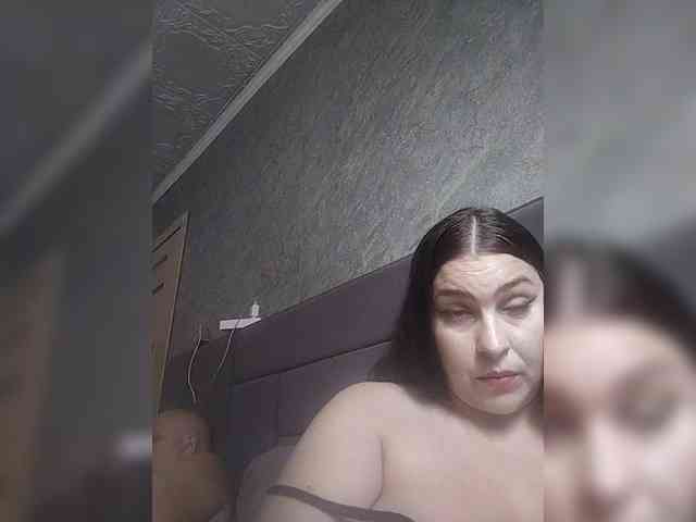 Cleopatra1990 webcam
