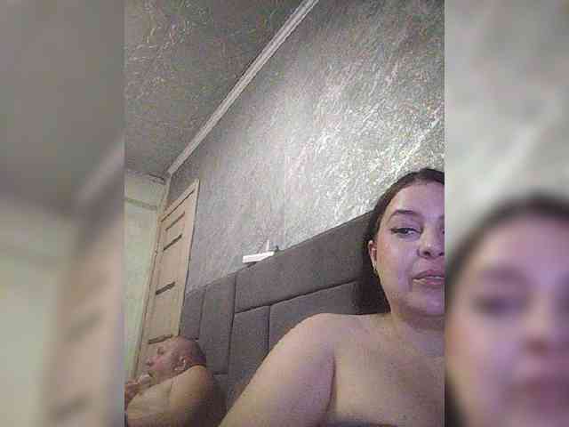 Cleopatra1990 webcam