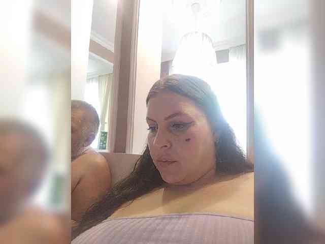 Cleopatra1990 webcam