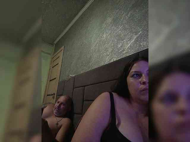 Cleopatra1990 webcam