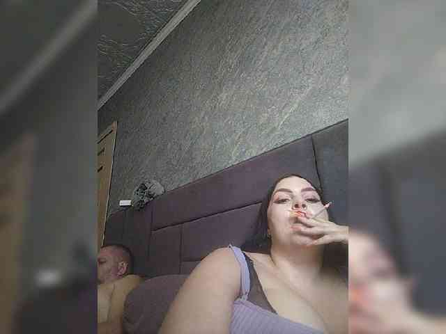 Cleopatra1990 webcam