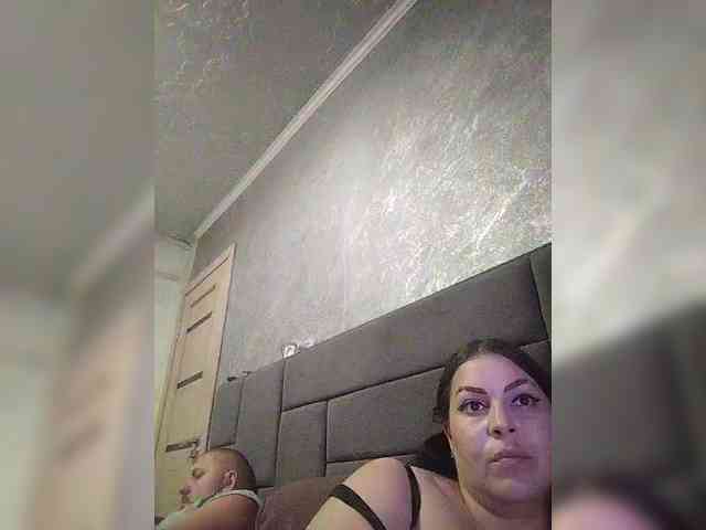 Cleopatra1990 webcam