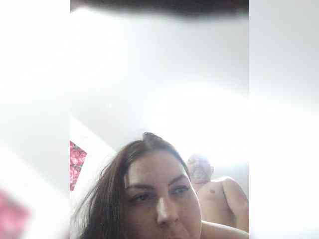 Cleopatra1990 webcam