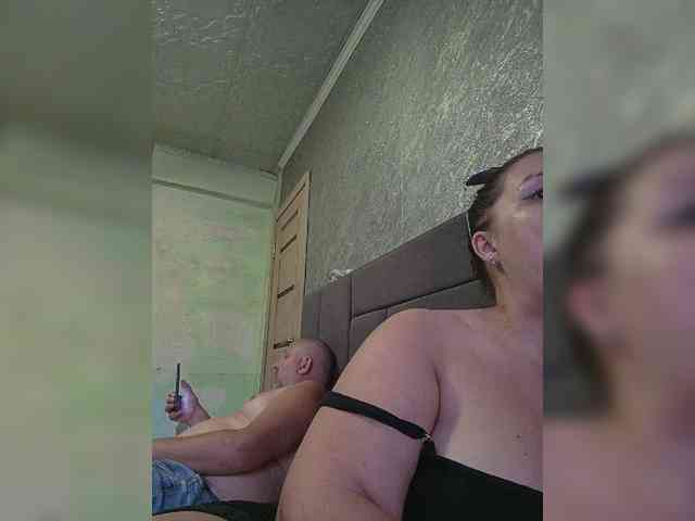Cleopatra1990 webcam