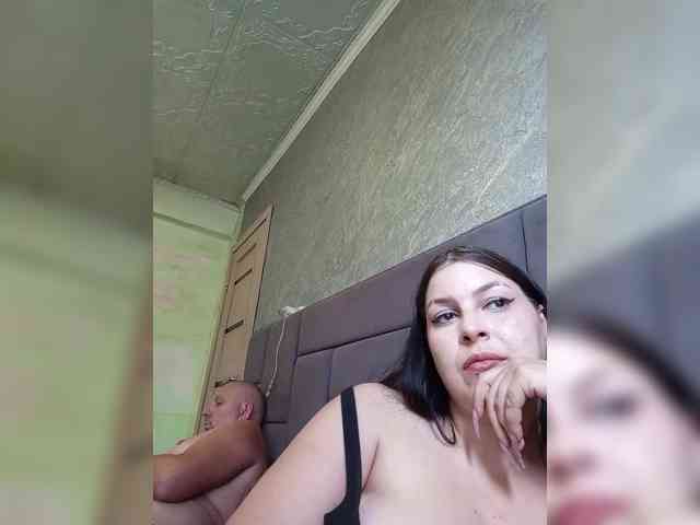 Cleopatra1990 webcam