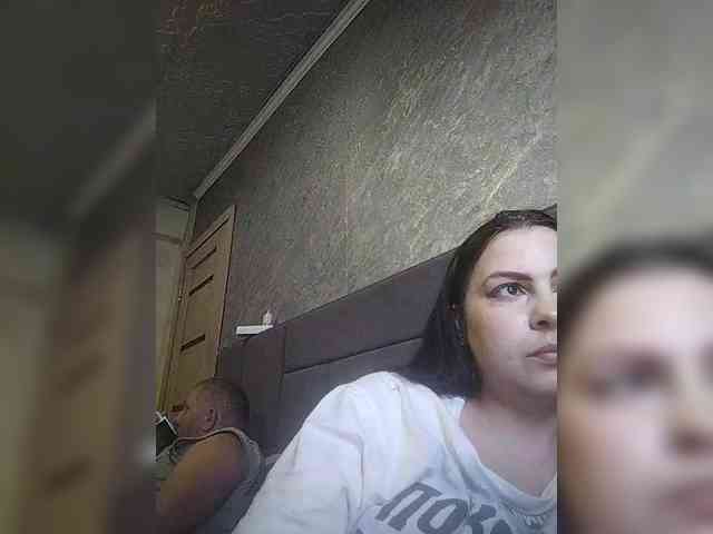 Cleopatra1990 webcam