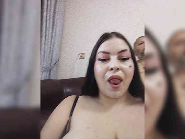 Cleopatra1990 webcam