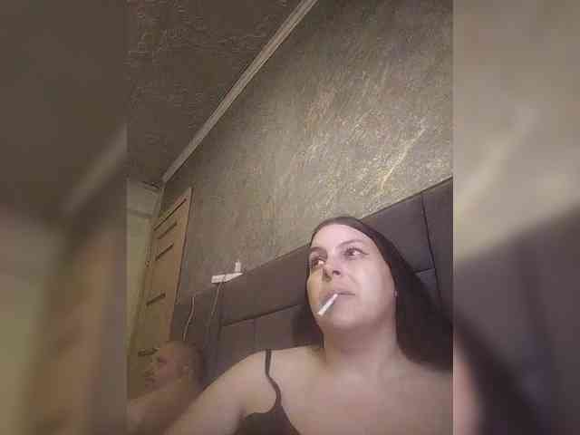 Cleopatra1990 webcam