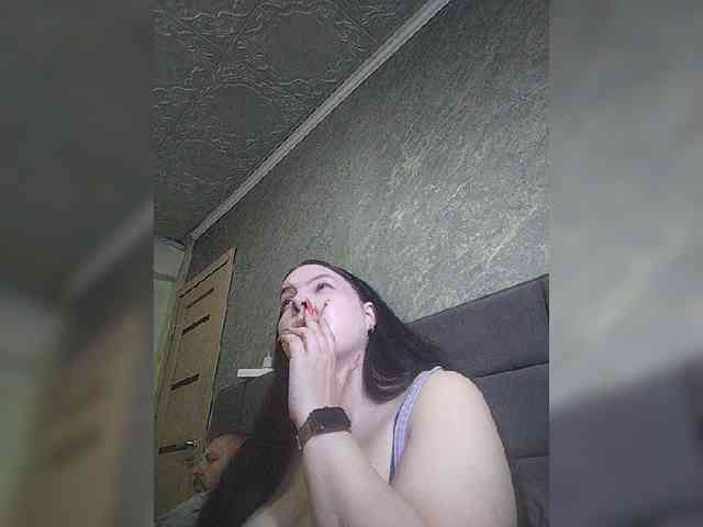 Cleopatra1990 webcam