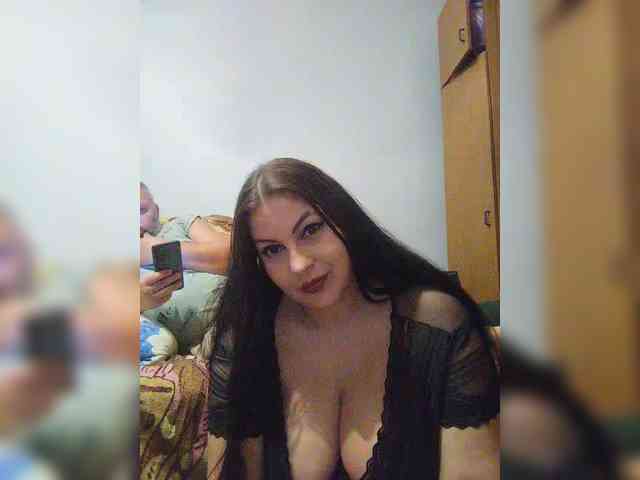 Cleopatra1990 webcam