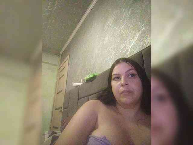 Cleopatra1990 webcam