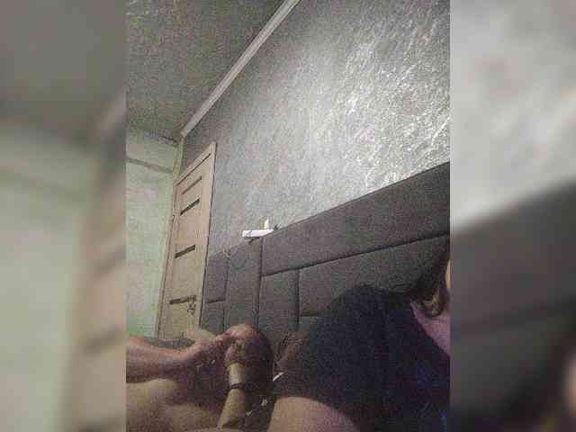 Cleopatra1990 webcam