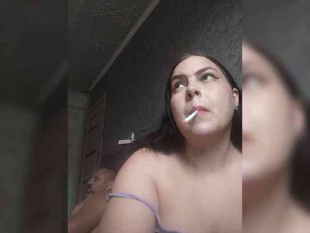 Cleopatra1990 webcam
