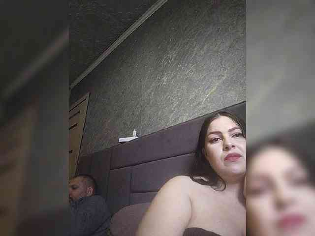 Cleopatra1990 webcam