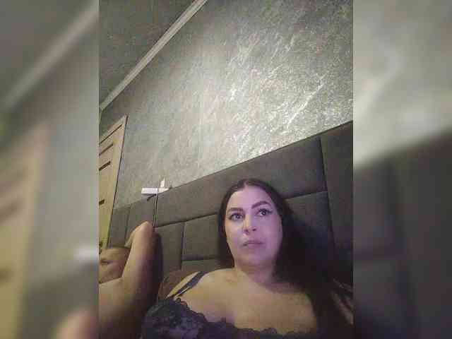 Cleopatra1990 webcam