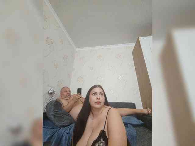Cleopatra1990's cam show statistics and live stream