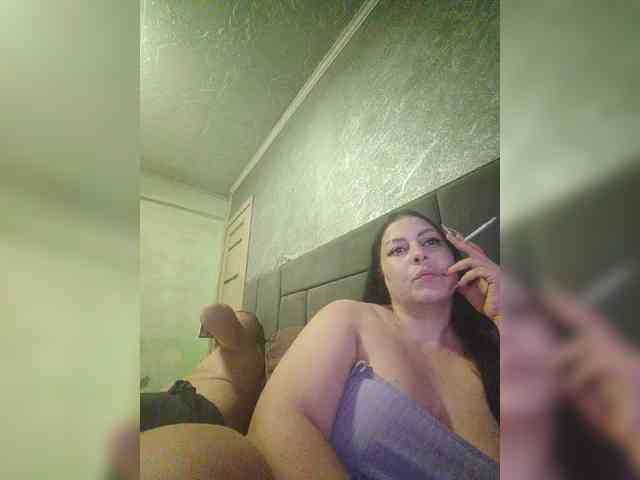 kissmabont Live Webcam on BongaCams
