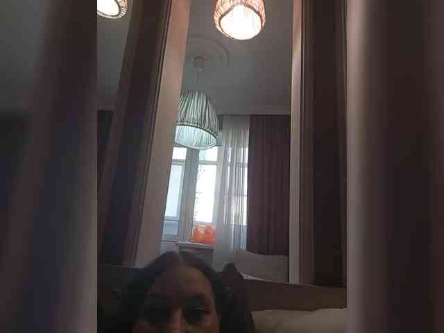 Cleopatra1990 webcam