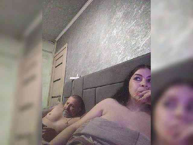 Cleopatra1990 webcam