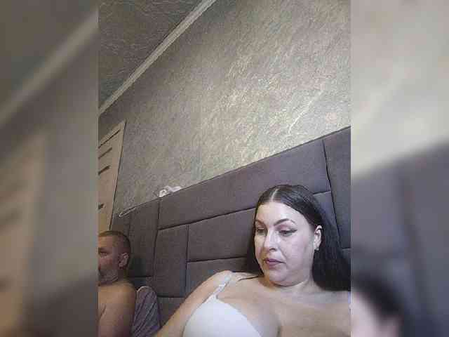 Cleopatra1990 webcam