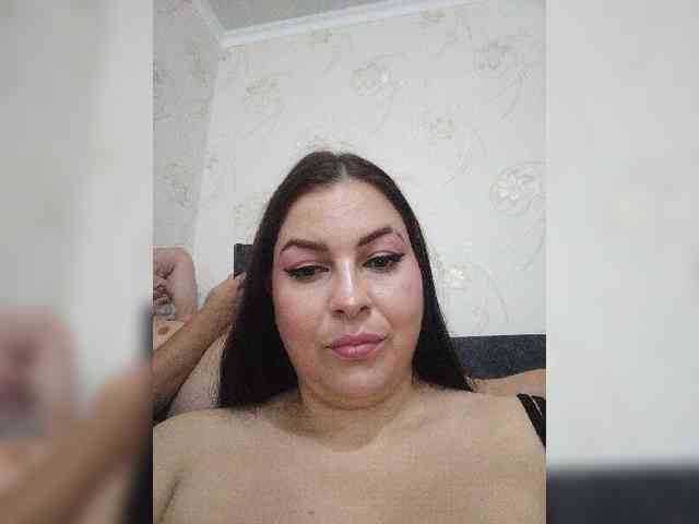 Cleopatra1990 webcam