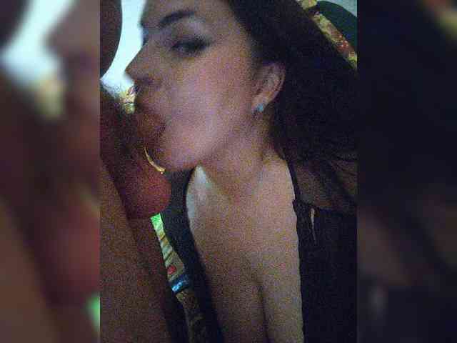 Cleopatra1990 webcam