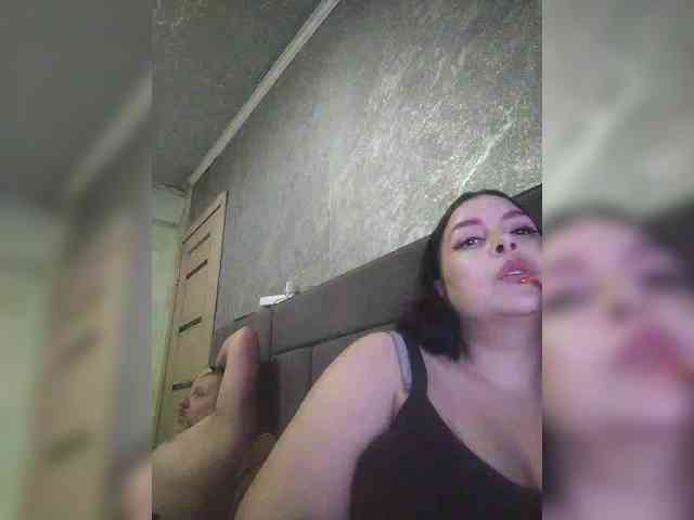 Cleopatra1990 webcam