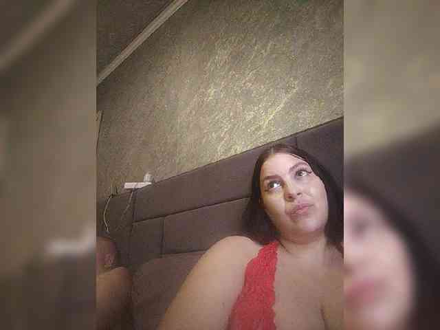 Cleopatra1990 webcam
