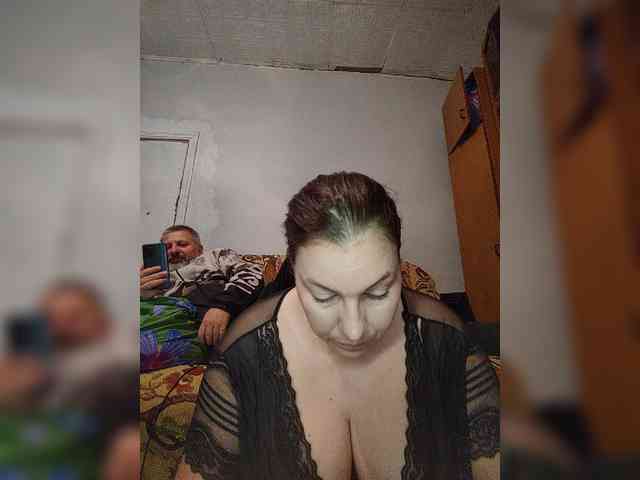 Cleopatra1990's cam show statistics and live stream