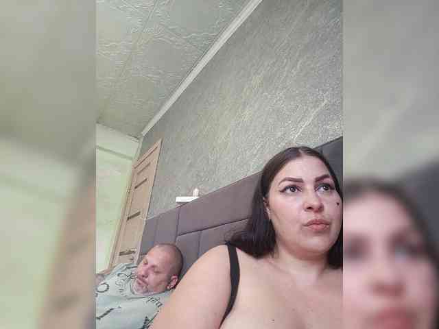 Cleopatra1990 webcam