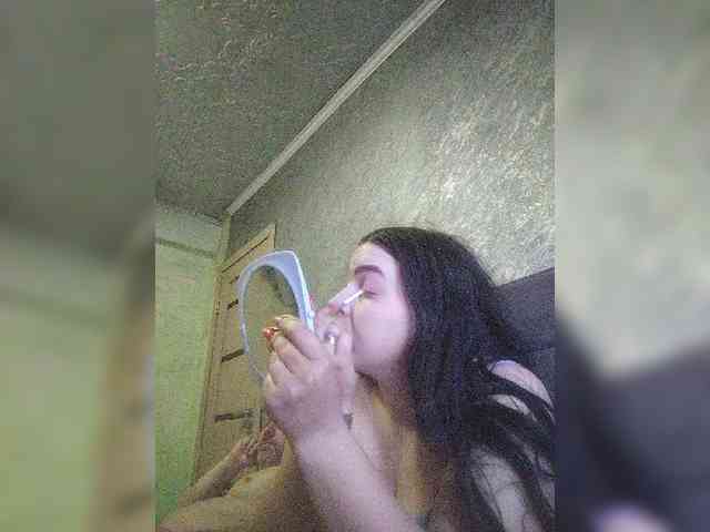 Cleopatra1990 webcam