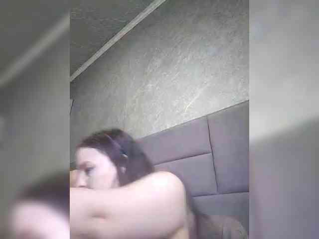 Cleopatra1990 webcam