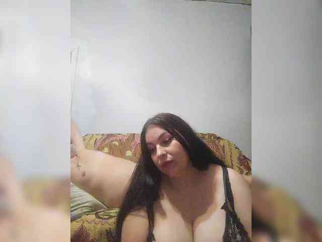 Cleopatra1990 webcam