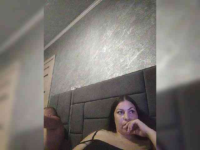 Cleopatra1990 webcam
