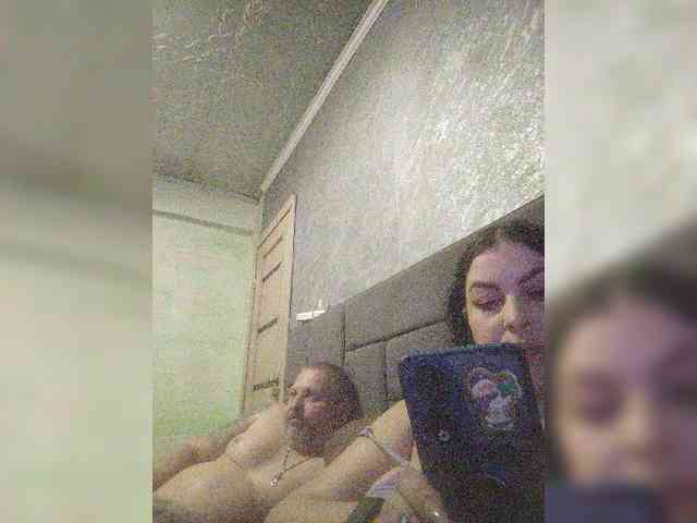 Cleopatra1990 webcam